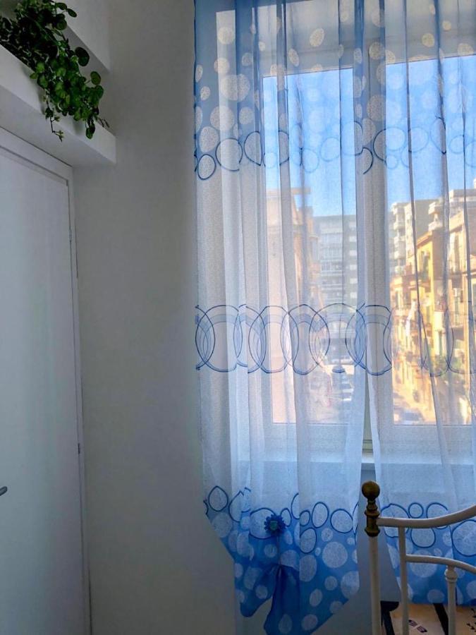 Via Aurispa 60 باليرمو المظهر الخارجي الصورة