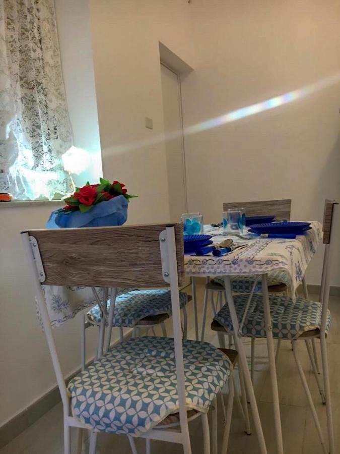 Via Aurispa 60 باليرمو المظهر الخارجي الصورة